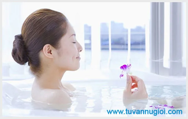 Vệ sinh không đúng cách là tác nhân gây viêm lộ tuyến